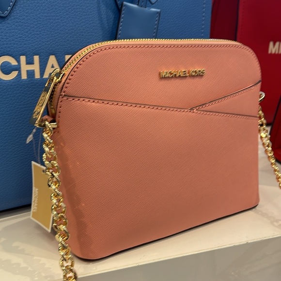 MICHAEL KORS 
Jet Set Travel Medium Dome Crossbody Bag XCROSS XBODY
Primrose
NWT - Picture 6 of 16